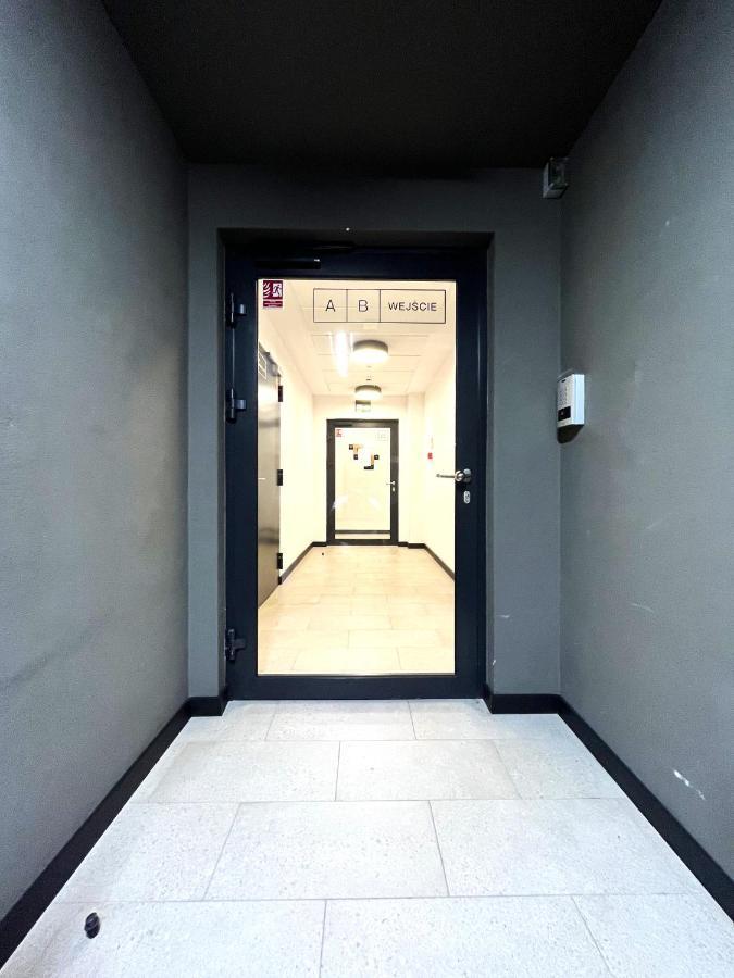 Wyszynskiego Apartment - Self Check-In 20H - Parking &Lift Вроцлав Екстер'єр фото